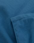 Detalhe da costura e textura da flanela chambray 100% algodão da Capa de edredão Charming cor Azul — BellaGoma