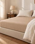 Quarto com lençol ajustável Charming